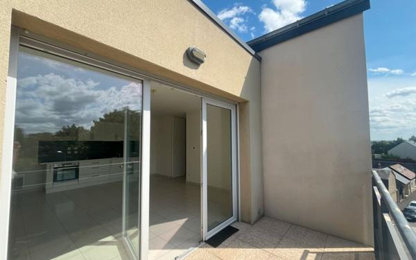 Appartement à vendre    3 pièces • 60 m2 Tours