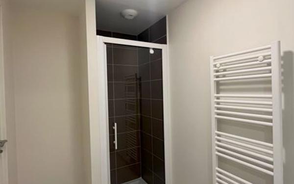 Appartement à vendre    3 pièces • 60 m2 Tours