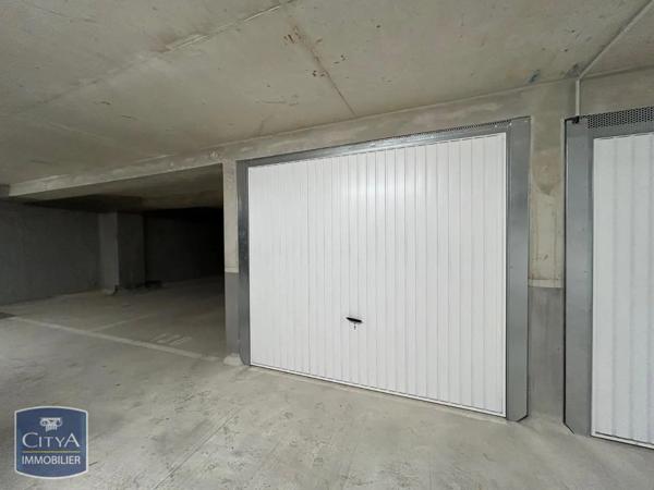 Parking à louer 35m² Antibes (06600)