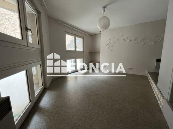 Location Studio 19 m² - 9 RUE MONCEY Besancon 25000
