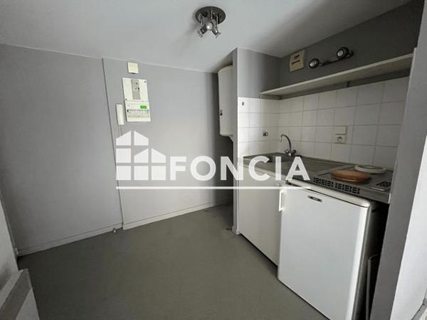 Location Studio 19 m² - 9 RUE MONCEY Besancon 25000