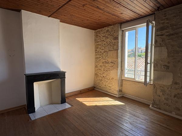 Maison 4 pièce(s) 2 chambre(s) 110 m²