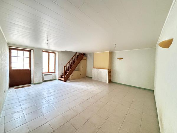 À VENDRE - Maison de bourg au coeur du Lion d'Angers