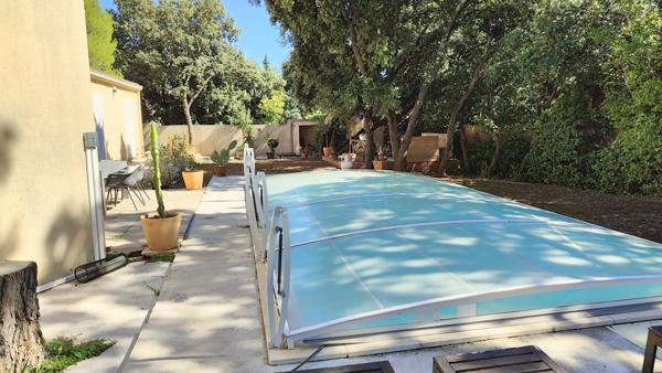 Villeneuve-lès-Avignon (30400) Maison Villeneuve Les Avignon 4 pièce(s) 135 m2