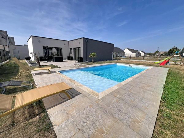 Pavillon contemporain avec piscine