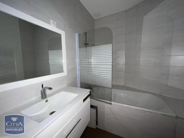 Appartement à louer 3 pièces 72.4m² Villeurbanne (69100)
