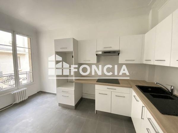 Location Appartement 3 pièces 78.75 m² - 44 RUE BRUNEL Paris 75017