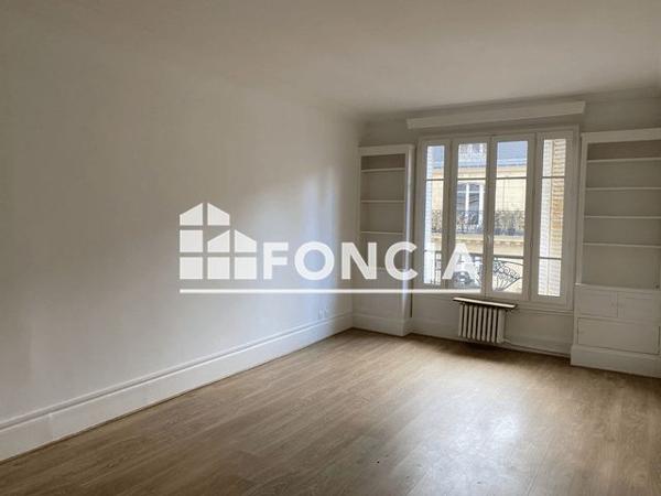 Location Appartement 3 pièces 78.75 m² - 44 RUE BRUNEL Paris 75017