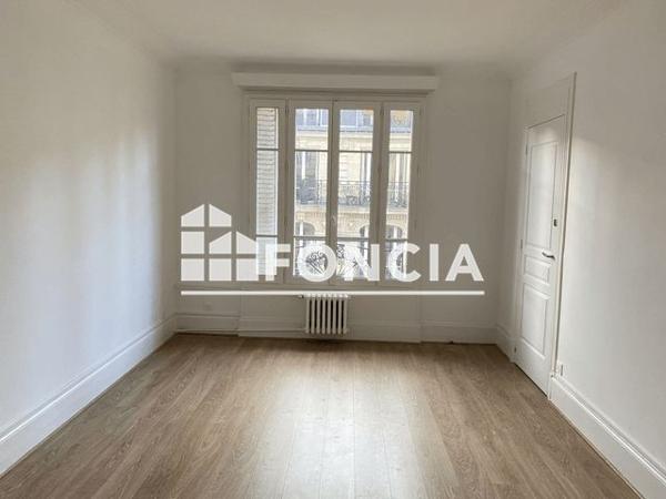 Location Appartement 3 pièces 78.75 m² - 44 RUE BRUNEL Paris 75017