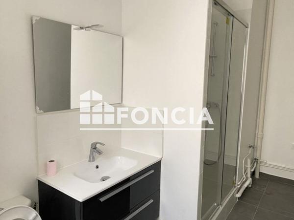 Location Appartement 3 pièces 78.75 m² - 44 RUE BRUNEL Paris 75017