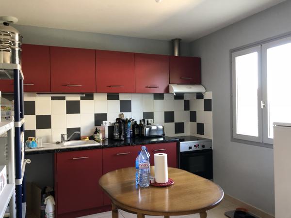 Maison
                                                                                                                                                                                                                                                                                                                        5 pièce(s)                                                                                                                                                                                                          4 chambre(s)                                                                                                                                                                                                          105  m²