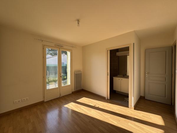 Maison
                                                                                                                                                                                                                                                                                                                        5 pièce(s)                                                                                                                                                                                                          4 chambre(s)                                                                                                                                                                                                          105  m²