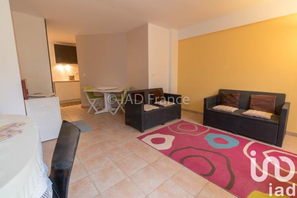 Maison traditionnelle 12 pièces de 289 m² à Triel-sur-Seine (78510)