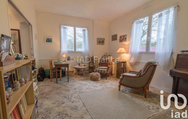 Maison traditionnelle 12 pièces de 289 m² à Triel-sur-Seine (78510)