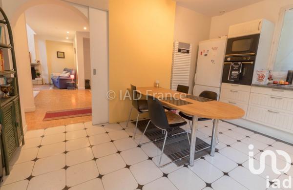 Maison traditionnelle 12 pièces de 289 m² à Triel-sur-Seine (78510)