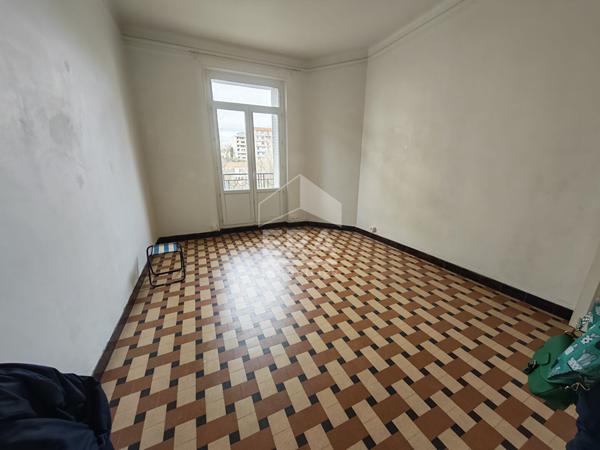 Appartement T2 à louer Camas" rue Jaubert "à Marseille 05