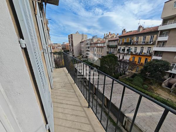Appartement T2 à louer Camas" rue Jaubert "à Marseille 05