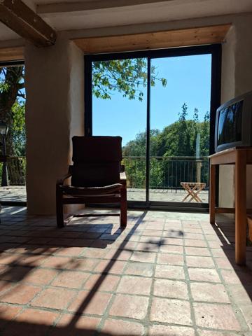 MAISON EN PIERRES A RENOVER au coeur des Alpes Mancelles, au calme, fond impasse, à quelques minutes de ST LEONARD DES BOIS