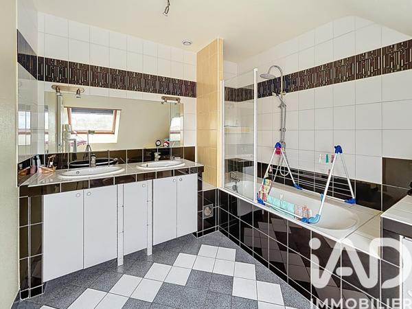 Maison à vendre 6 pièces 149 m² Le Val-Saint-Père