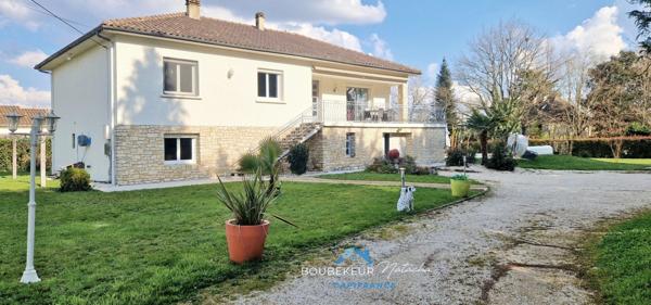 Villa à Prigonrieux en Dordogne(24), 252 m² habitable, 8 pièces, 6 chambres, piscine et terrain 3200m² clos