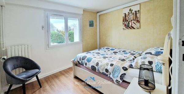 Villa à Prigonrieux en Dordogne(24), 252 m² habitable, 8 pièces, 6 chambres, piscine et terrain 3200m² clos