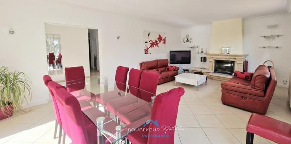 Villa à Prigonrieux en Dordogne(24), 252 m² habitable, 8 pièces, 6 chambres, piscine et terrain 3200m² clos