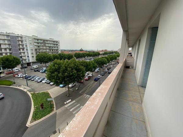 Appartement T5 avec parking fermé