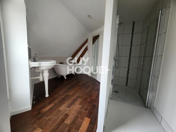 MAISON À LOUER DE 3 PIÈCES DE 71,00 M²