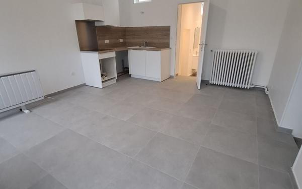 Appartement à louer    3 pièces •  Rebais