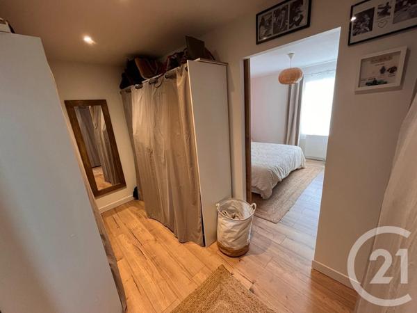 Maison à vendre  6 pièces - 200 m2 BREUIL MAGNE - 17