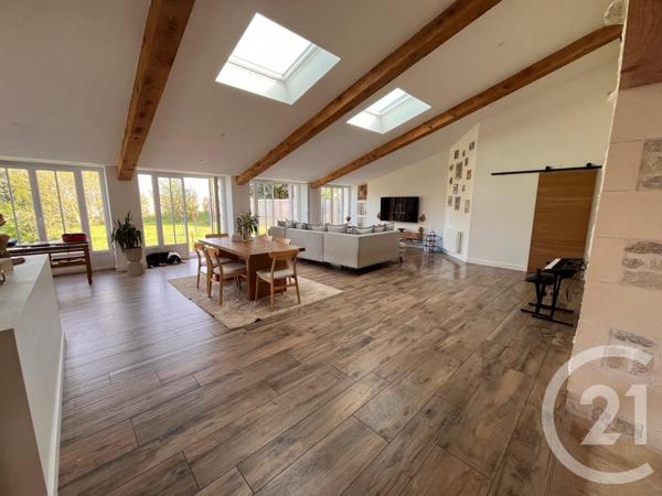 Maison à vendre  6 pièces - 200 m2 BREUIL MAGNE - 17