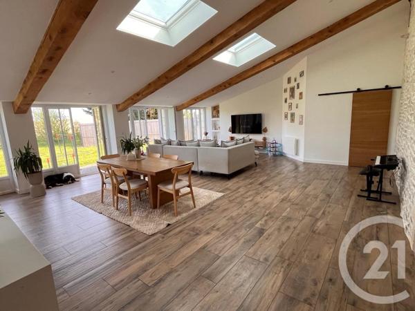 Maison à vendre  6 pièces - 200 m2 BREUIL MAGNE - 17