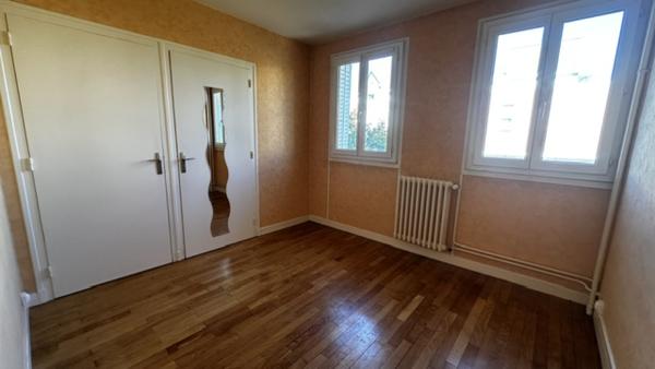 Appartement 4 pièce(s) 2 chambre(s) 65.79 m²