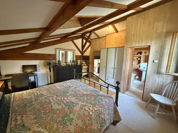 Castelsagrat (82400) CASTELSAGRAT Maison avec 3 chambres, près du village avec 1.9 hectares