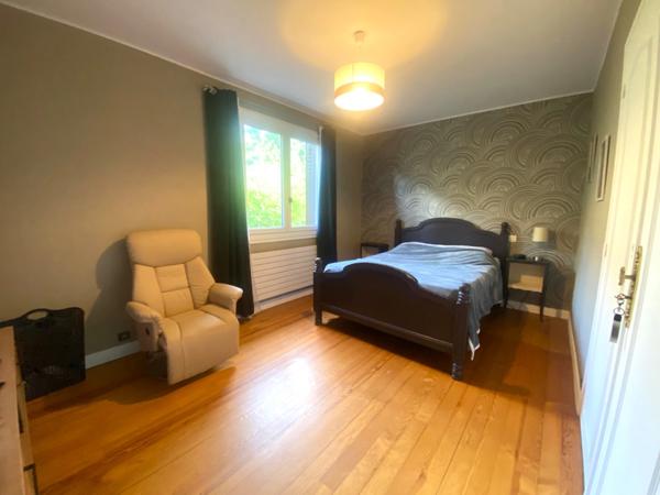 Maison 5 pièces 257m2 avec piscine et garages à AIRE SUR L'ADOUR