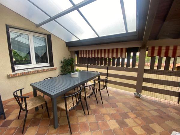 Maison 5 pièces 257m2 avec piscine et garages à AIRE SUR L'ADOUR