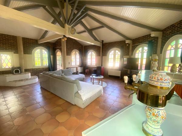 Maison 5 pièces 257m2 avec piscine et garages à AIRE SUR L'ADOUR