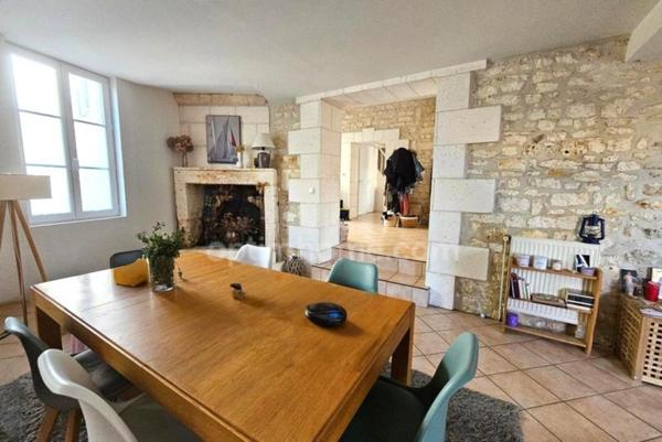 Rare : Secteur Victor Hugo ANGOULEME Demeure de caractère en pierre de taille, 4 chambres, 151 m² sur 800 m² de terrain