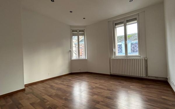 Maison à vendre    4 pièces •  Saint-Quentin