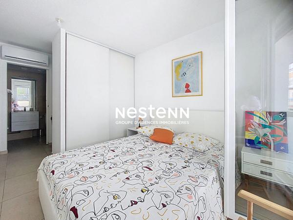 GOLFE JUAN - 3P - 60m² - VUE MER - TERRASSES - PARKING - JARDIN-CENTRE VILLE