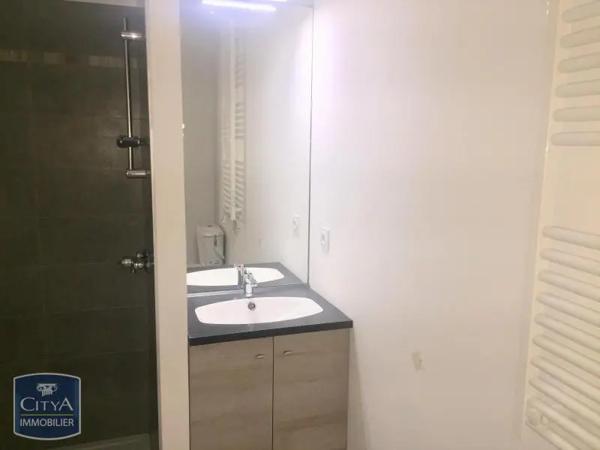 Appartement à louer 2 pièces 50.97m² Martigues (13500)