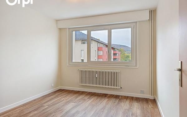Appartement à vendre    3 pièces •  Reignier-Ésery