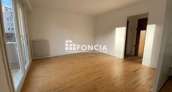 Location Studio 26.1 m² - Issy-les-moulineaux 92130