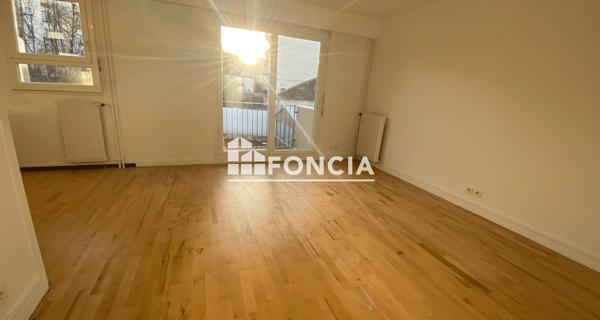 Location Studio 26.1 m² - Issy-les-moulineaux 92130