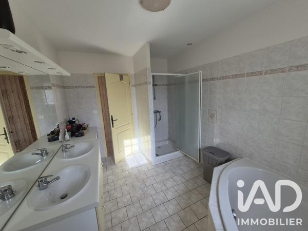 Maison à vendre 5 pièces 123,75 m² Cherveux