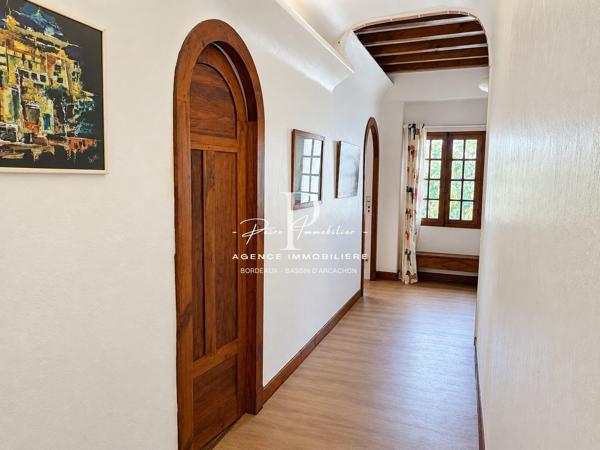 Biarritz élégant appartement art déco de 206 M2 avec box parking et caves