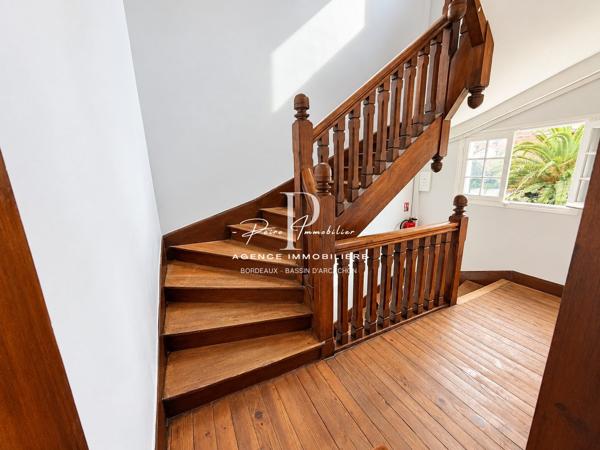 Biarritz élégant appartement art déco de 206 M2 avec box parking et caves