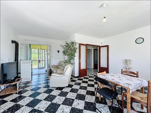 Maison 3 ch. à rénover avec jardin et grand garage