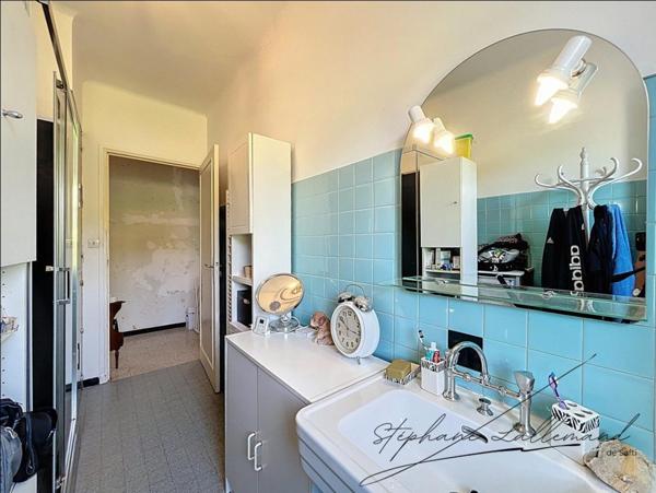 Maison 3 ch. à rénover avec jardin et grand garage