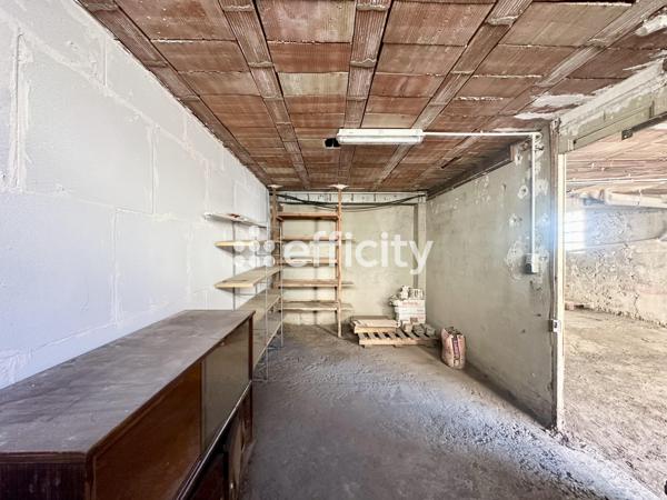 Appartement
         3 pièces
        - 60 m² Exclusivité 150 000 € *